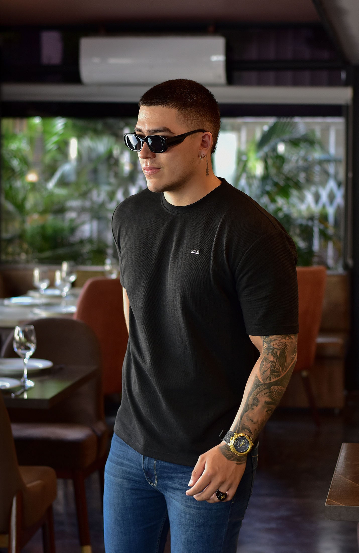 MOSCU OVERSIZE BLACK