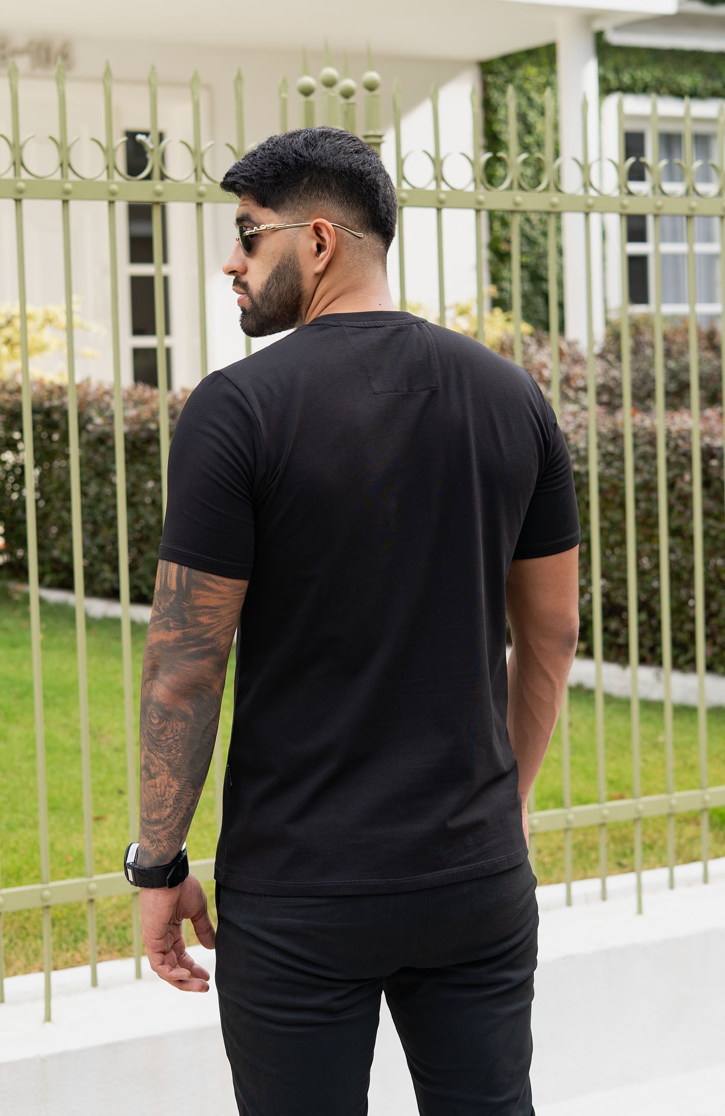 CAMISETA BASICA NEGRO
