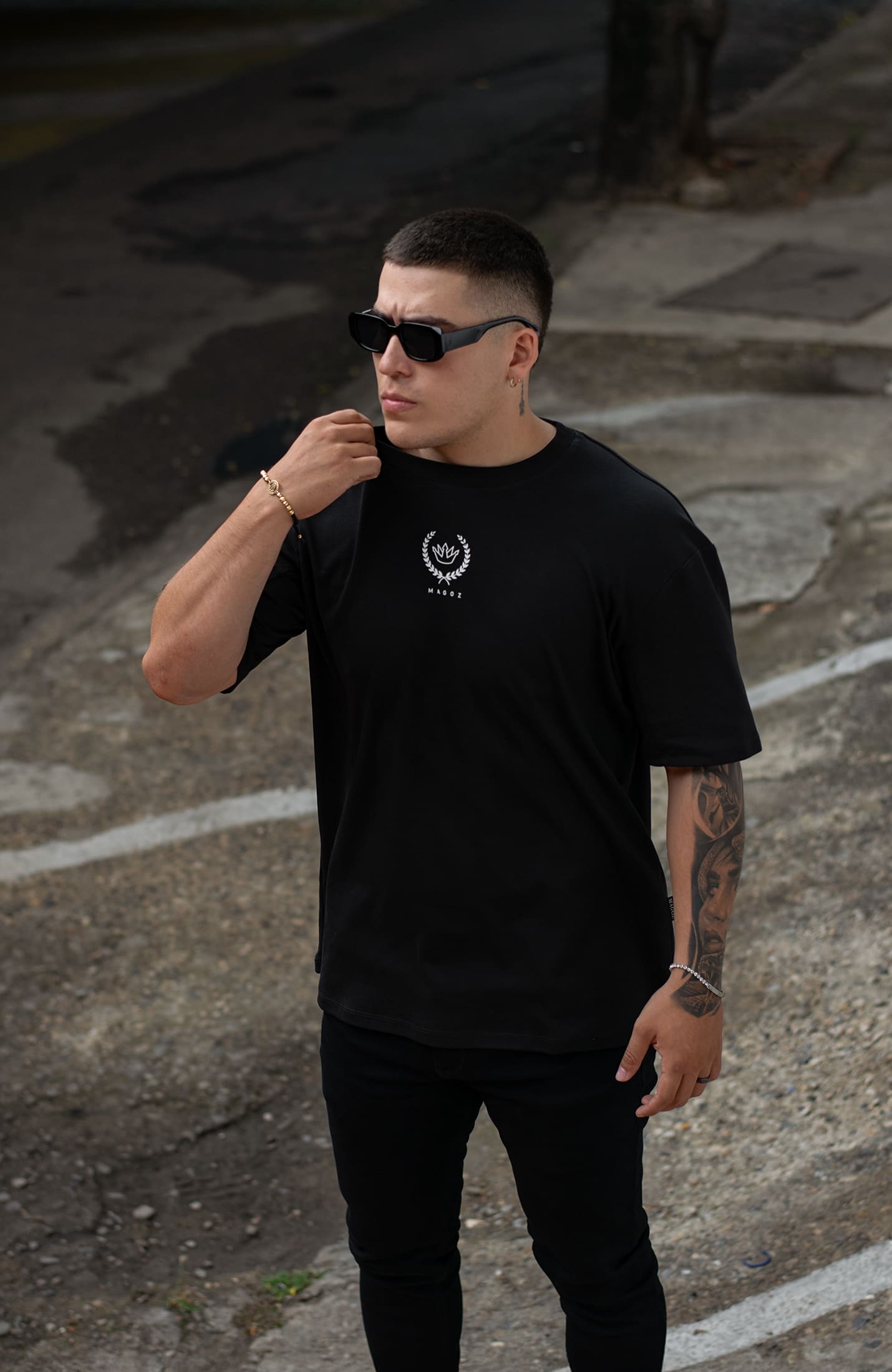 TSHIRT OVERSIZED LAUREL BLACK