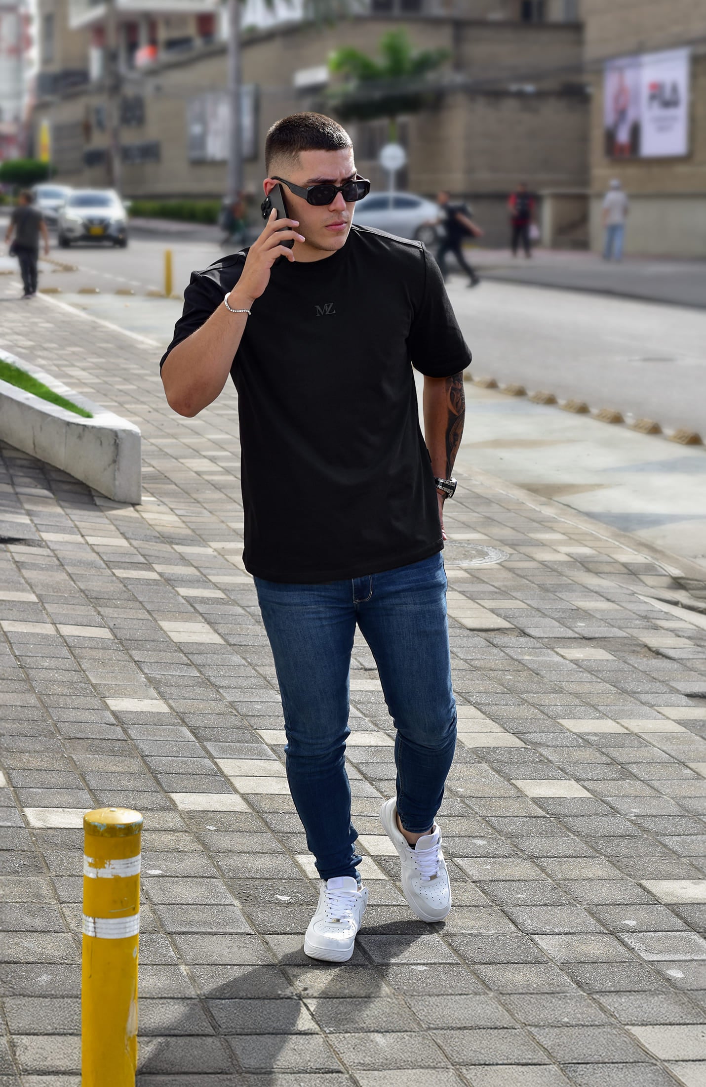 TSHIRT OVERSIZED TORONTO MZ NEGRO
