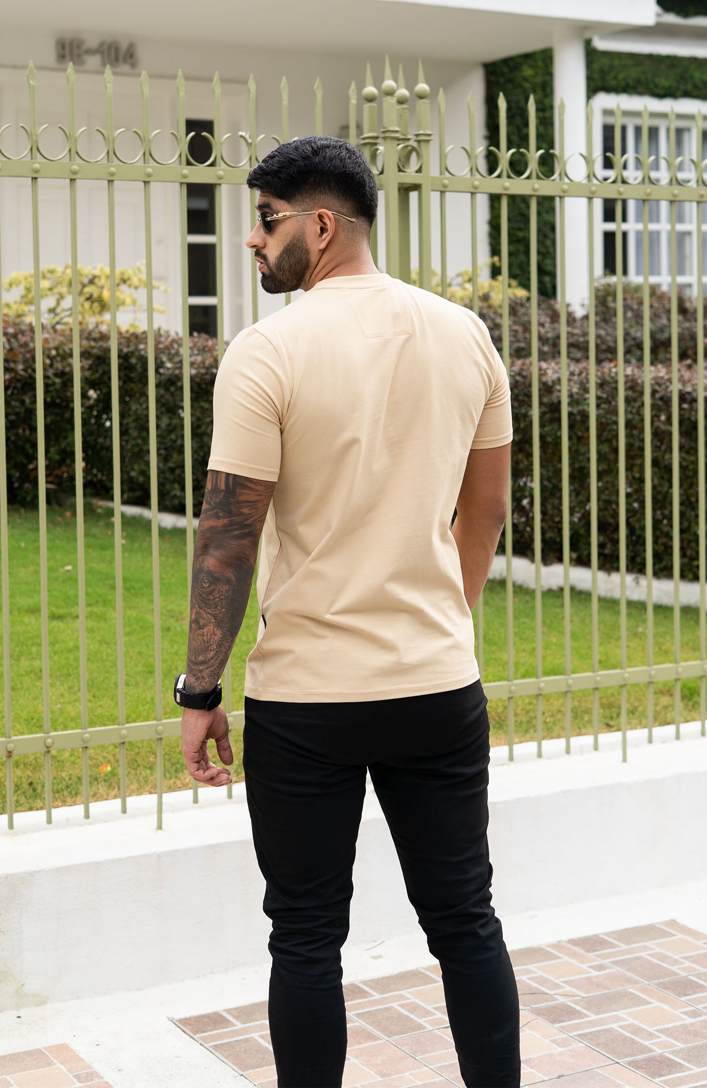 CAMISETA BASICA BEIGE