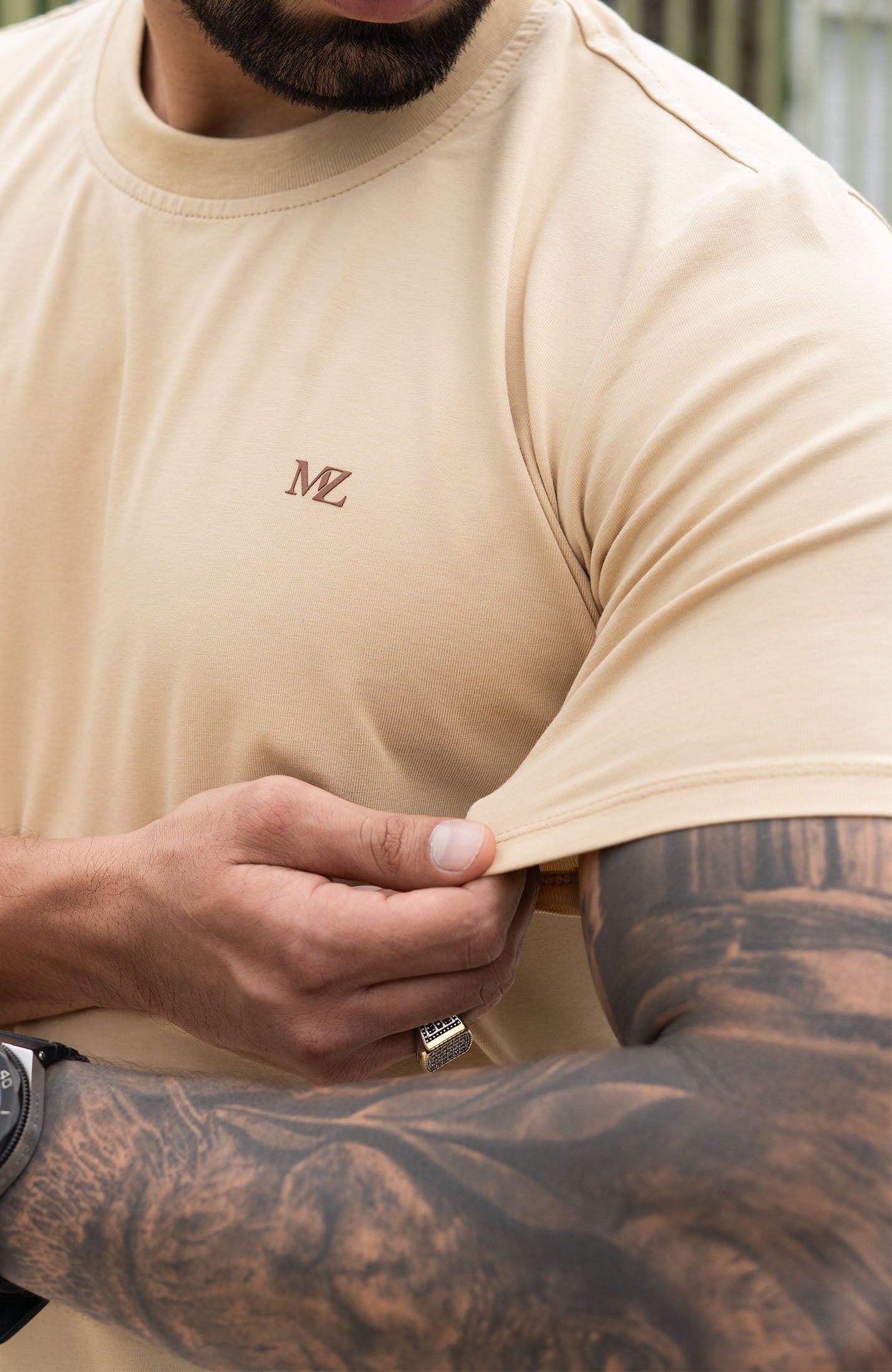 CAMISETA BASICA BEIGE