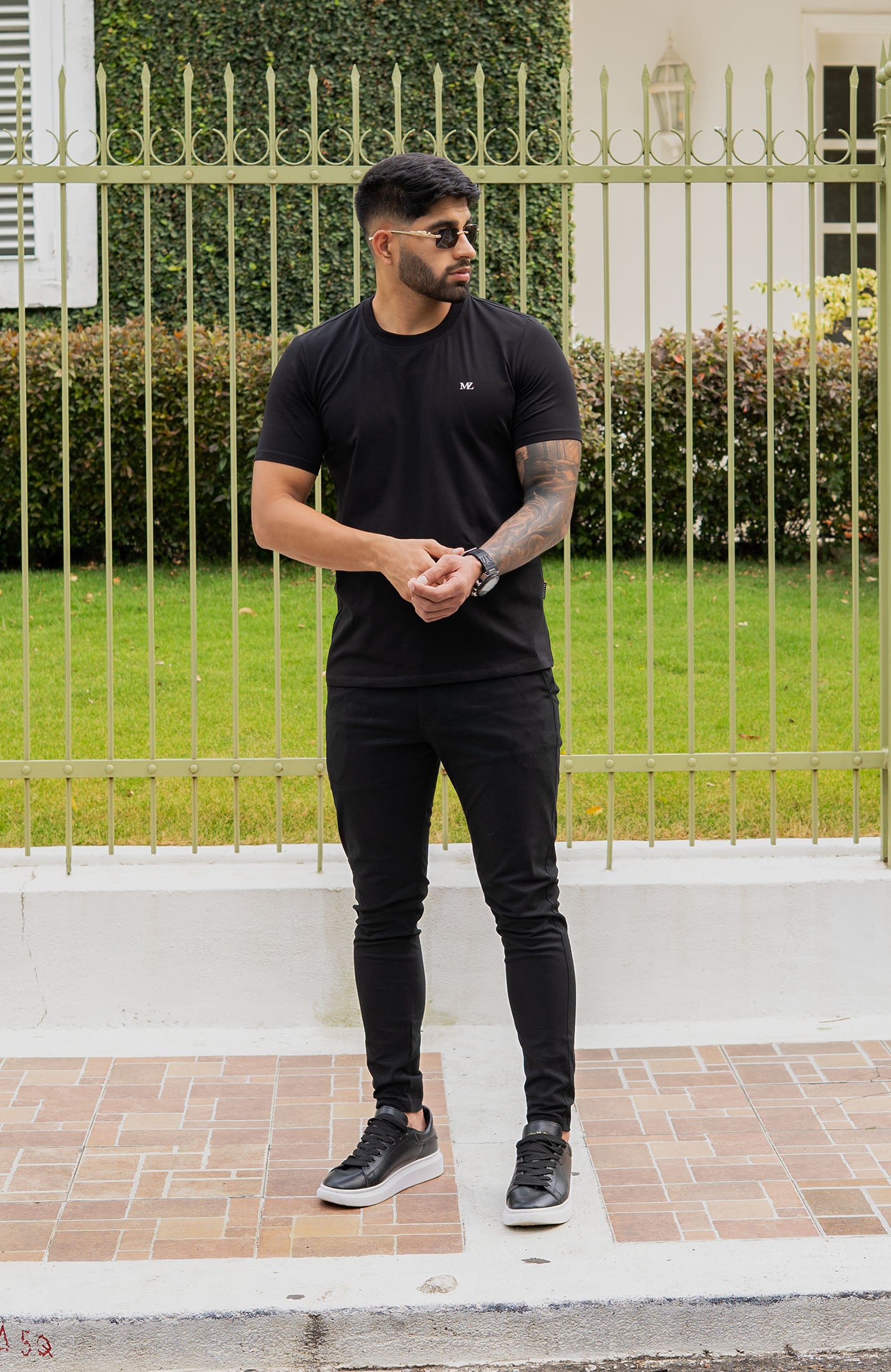 CAMISETA BASICA NEGRO