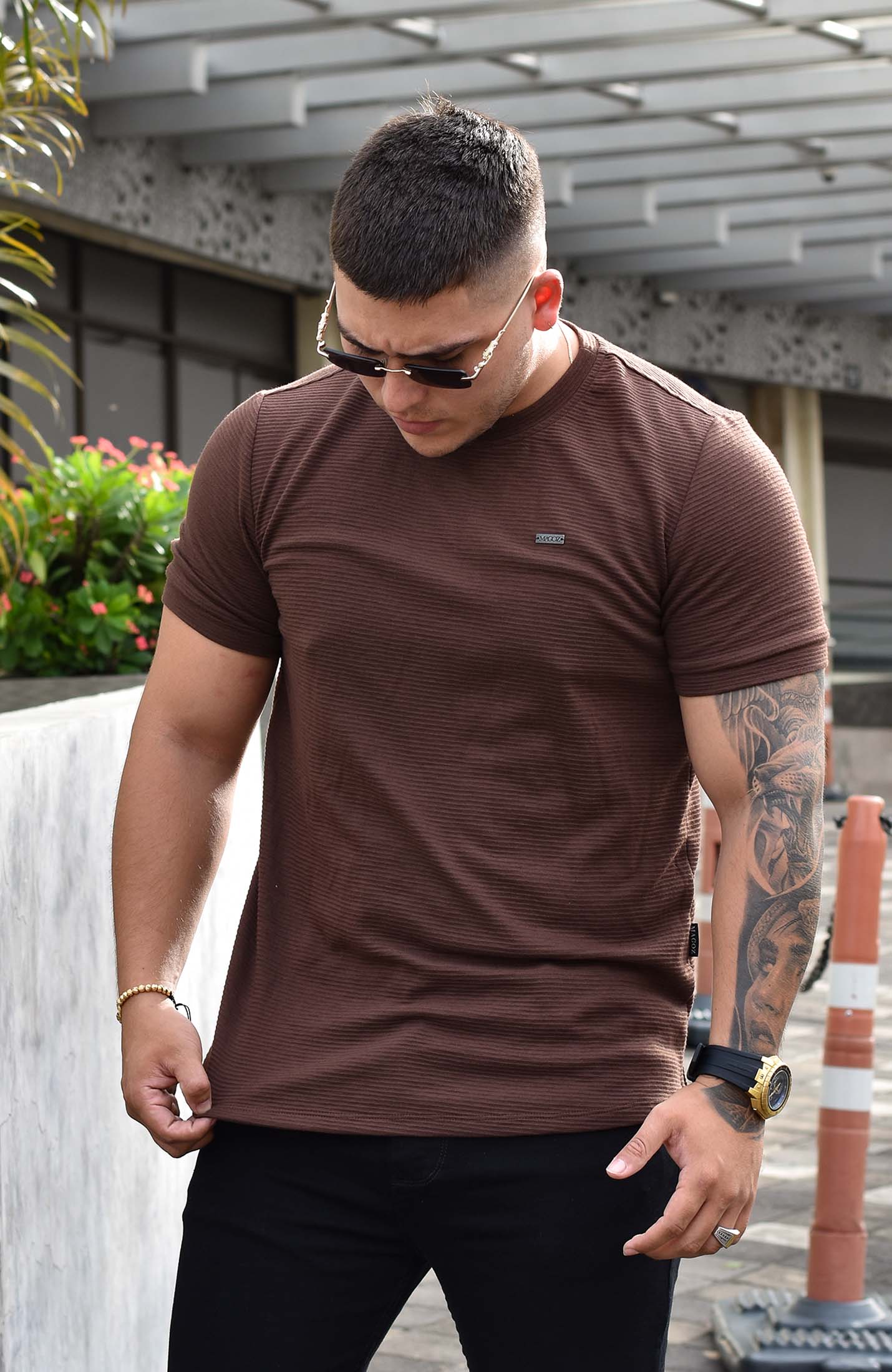 TSHIRT GENDRICK ACANALADA CHOCOLATE