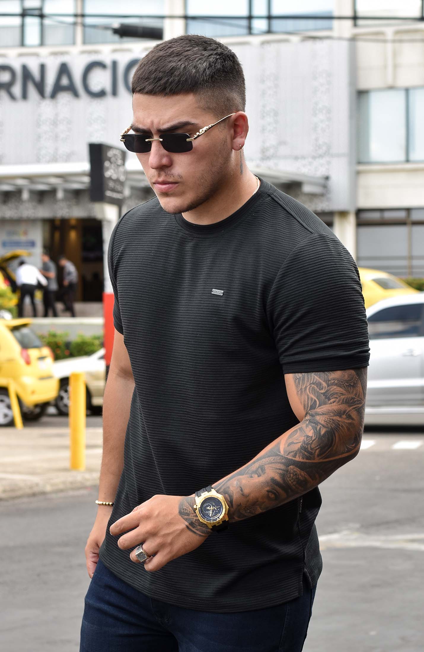 TSHIRT GENDRICK ACANALADA NEGRA